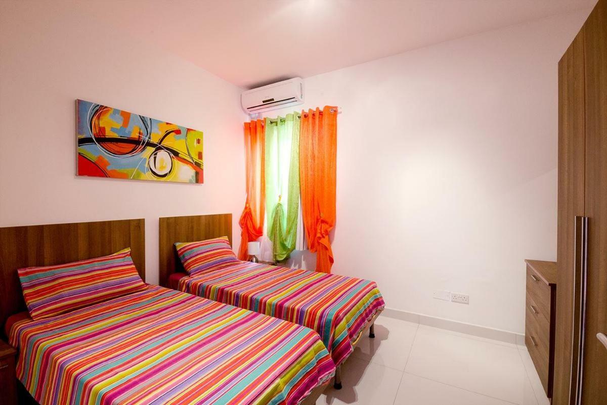 Appartamento Crescent Court F St. Paul's Bay Esterno foto